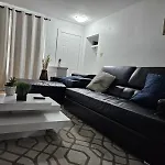 Pearl Home - 9 Mins From Roger\'S Place & 20 Mins From West Edmonton Mall