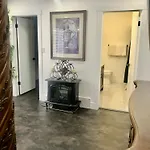 Modern And Luxury 3500 Sq Feet House Jetted Tub Over 10000 Sq Feet Lot