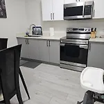 New Built House, Stay In Style Guest Suite, 2Bedroom, 2Bed, 2Bath