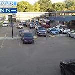 Eastglen Inn