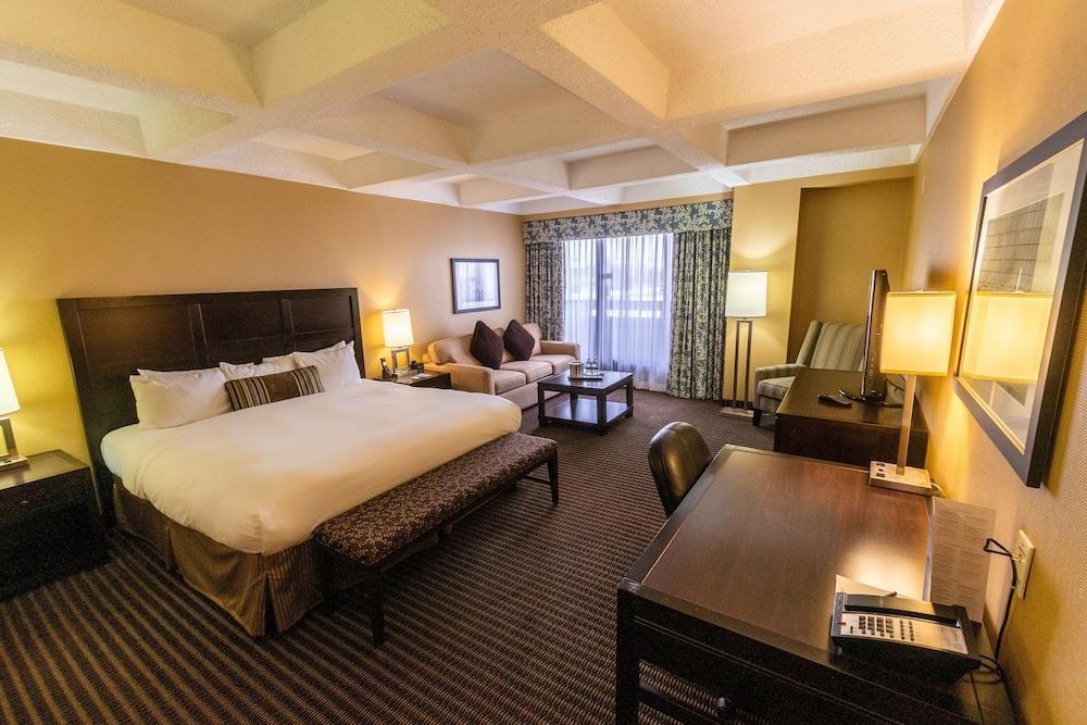 Wyndham And Conference Centre 4*