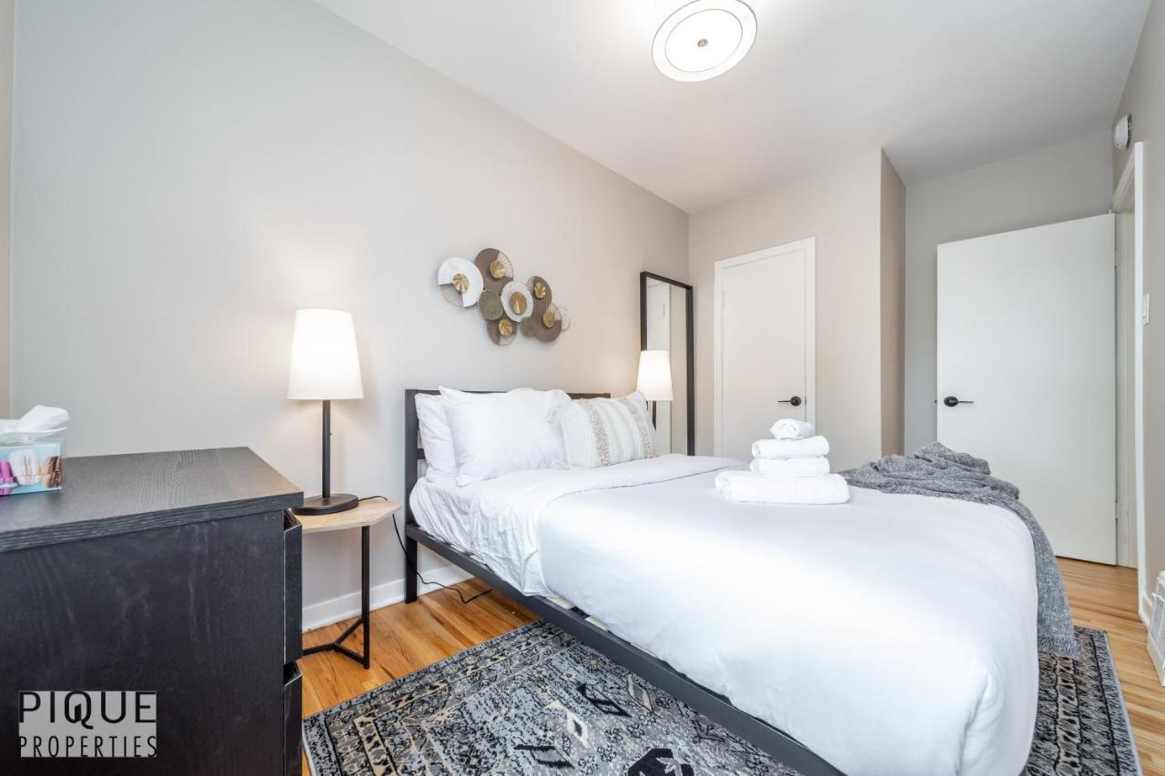 6 Bed Chic Stylish - 5 Mins To U Of A & Whyte Ave - Fast Wi-fi - Free Parking & Netflix Edmonton