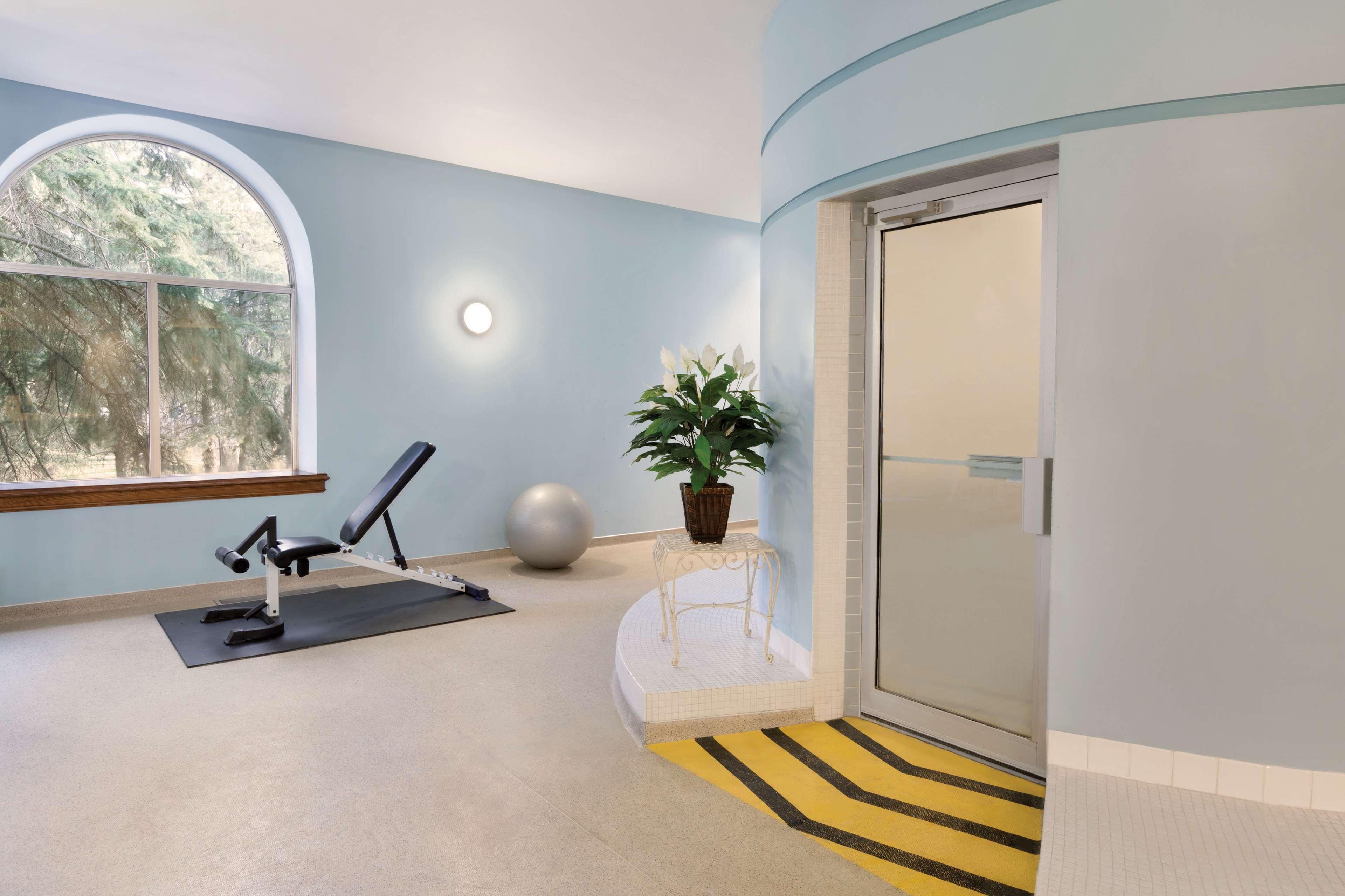 Coast Plaza By Apa Hotel 4*