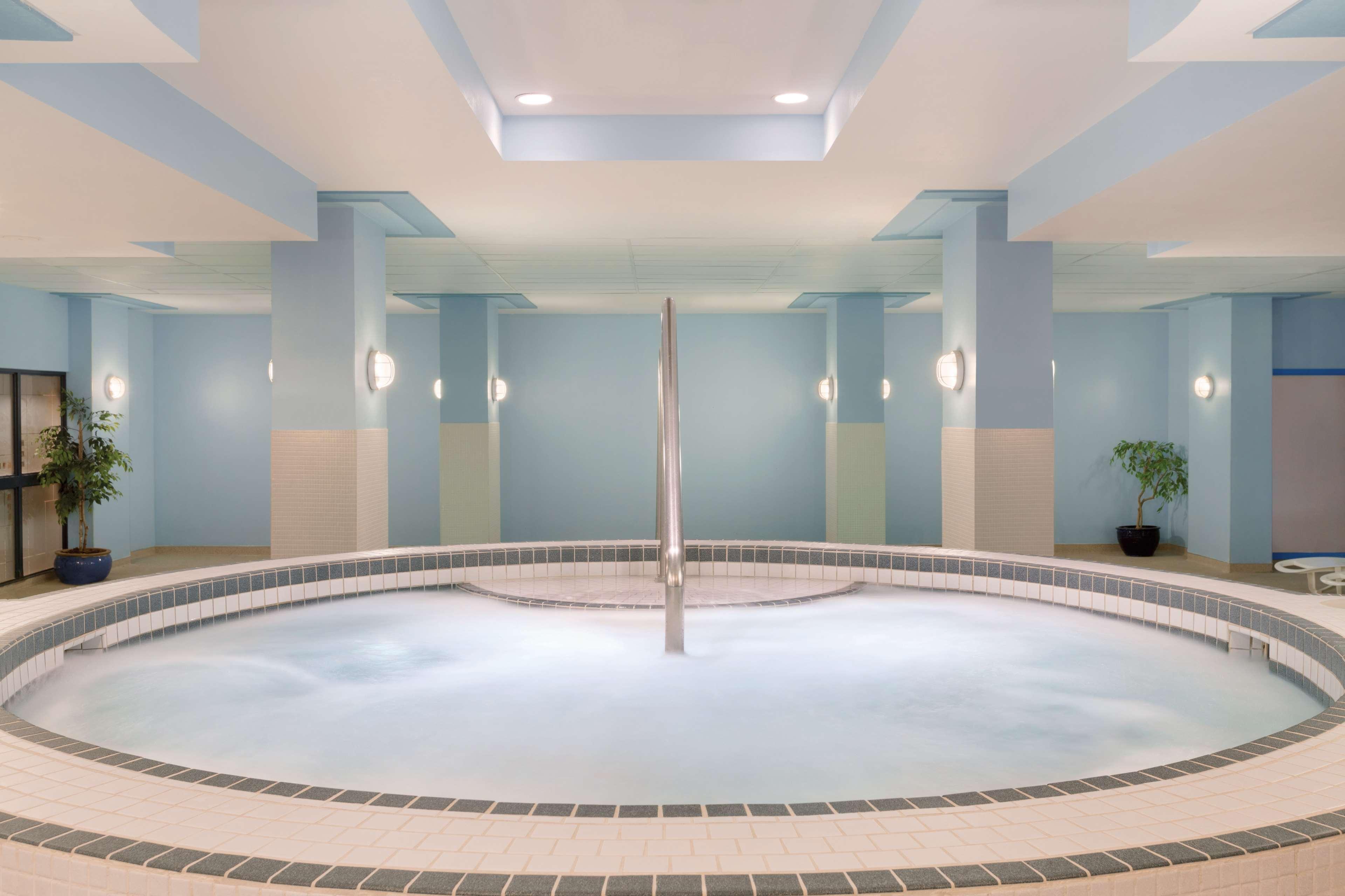 Hotel Coast Plaza By Apa