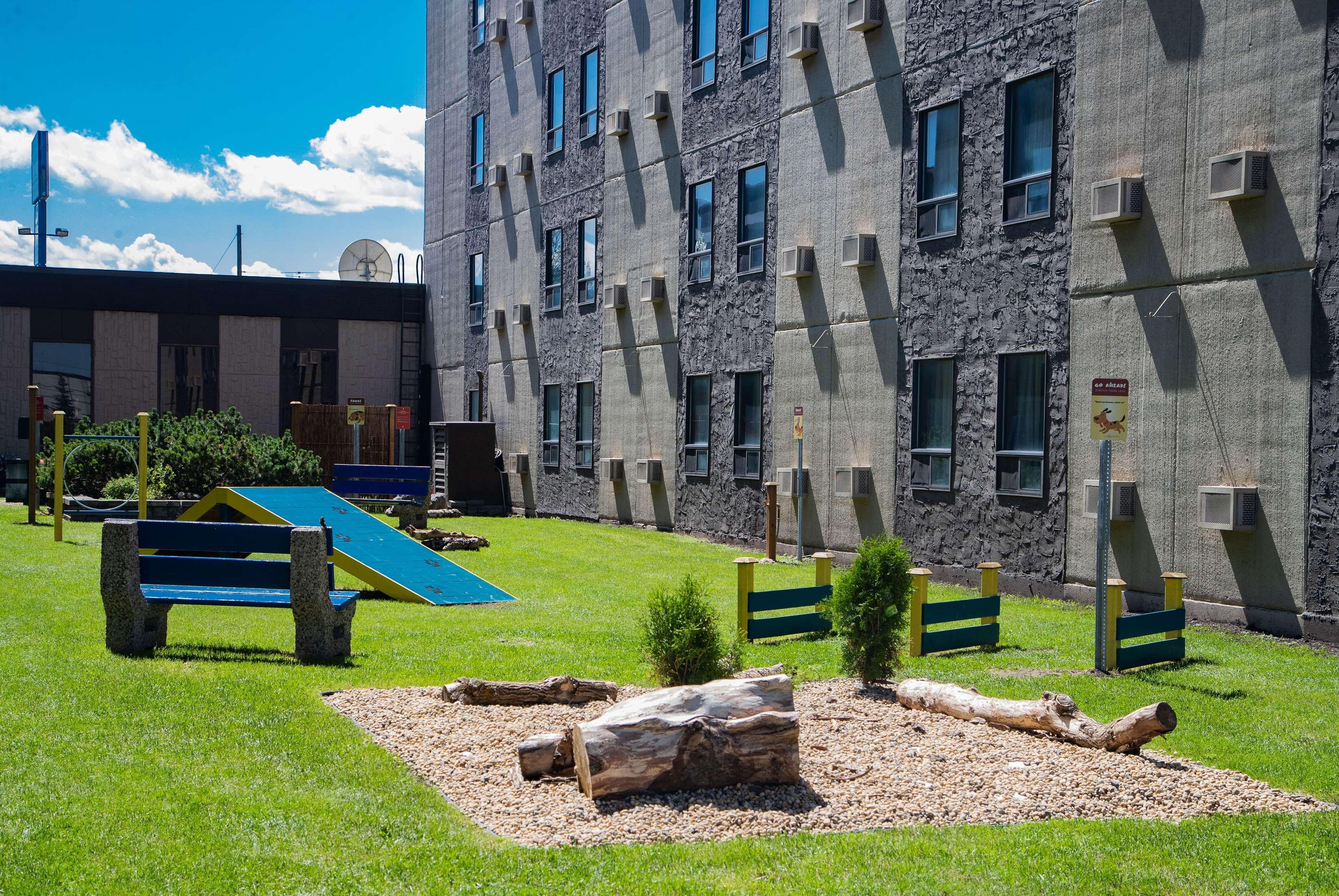 Travelodge By Wyndham West Hotel 2*