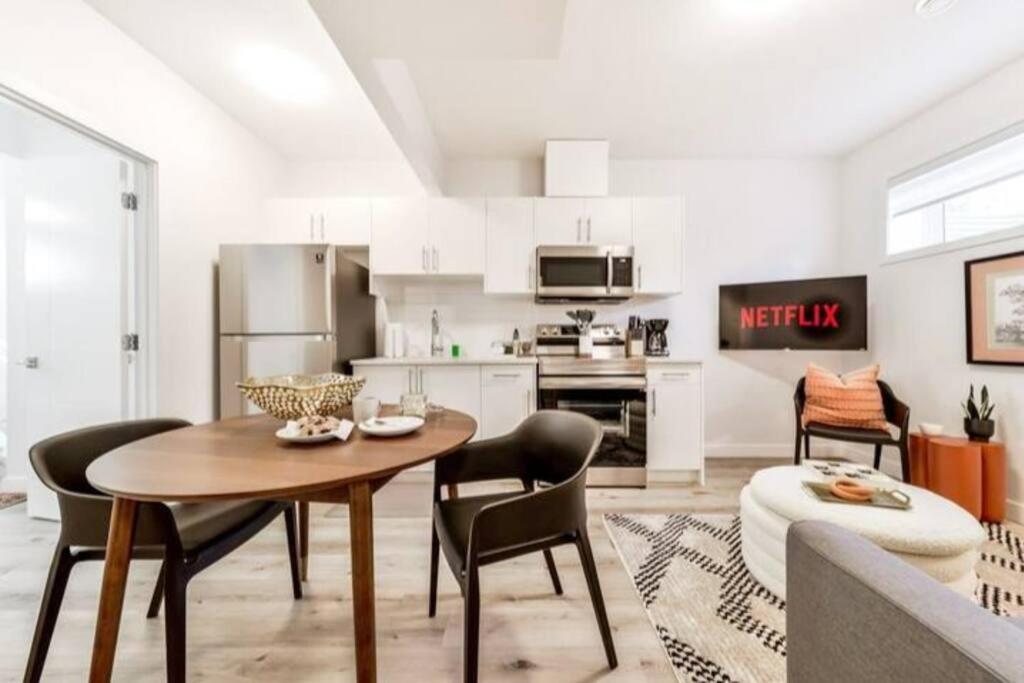 Cozy Nordic Utopia, Bsmt Near Wem & Dt, King Bed, Wifi Holiday home