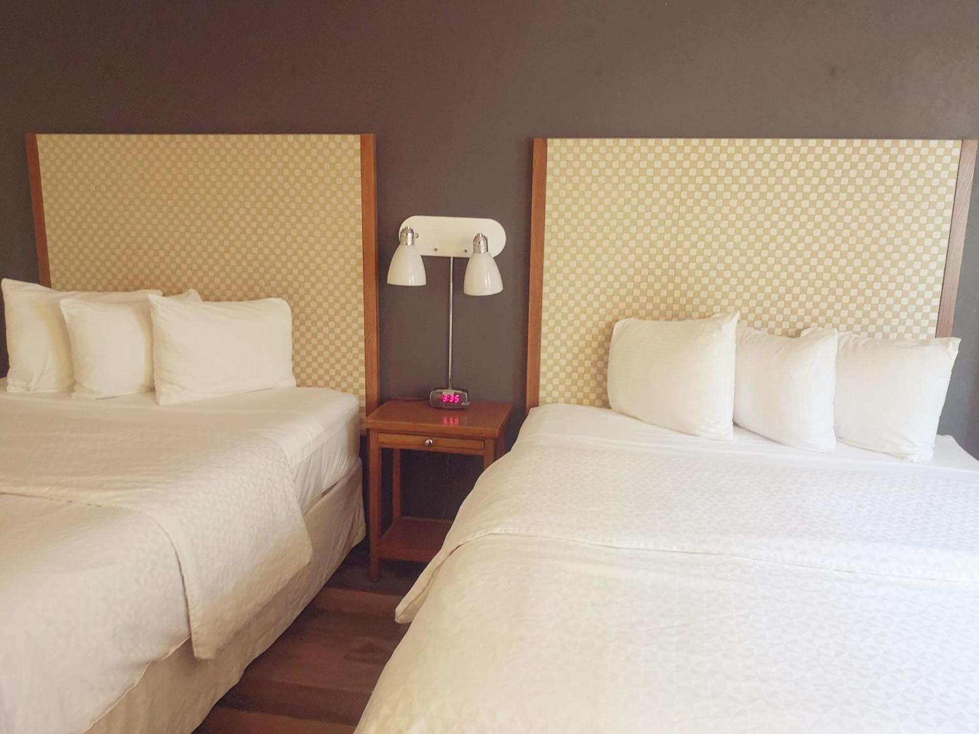 Hotel Travelodge By Wyndham West