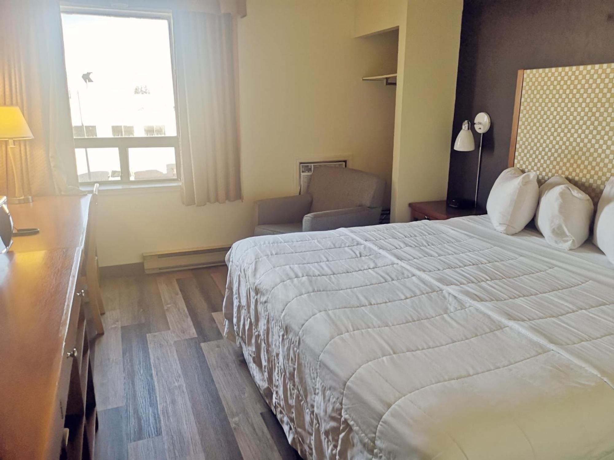 Hotel Travelodge By Wyndham West Edmonton