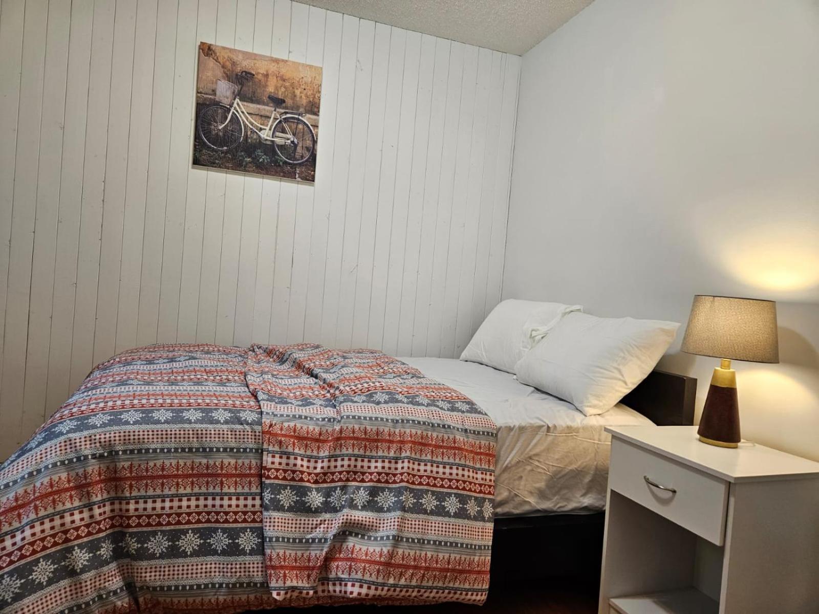 Apartment Pearl - 9 Mins From Roger's Place & 20 Mins From West Mall Edmonton