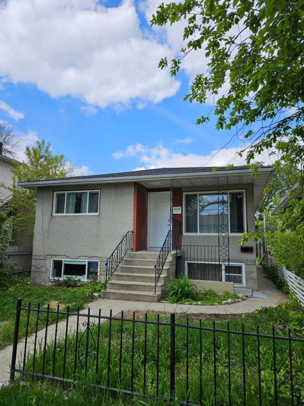Pearl - 9 Mins From Roger's Place & 20 Mins From West Mall * Edmonton
