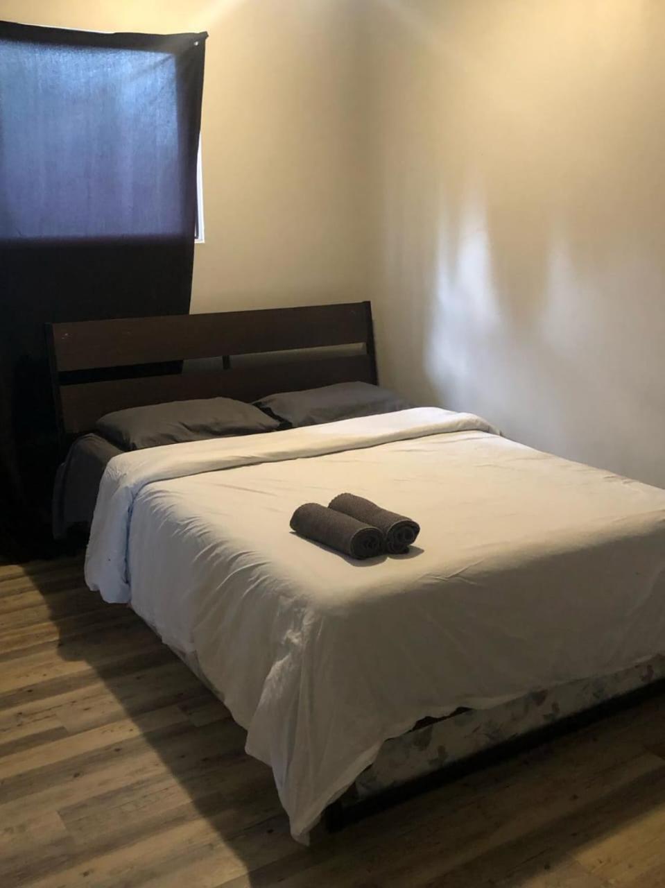 Homestay Vacation Near West Mall