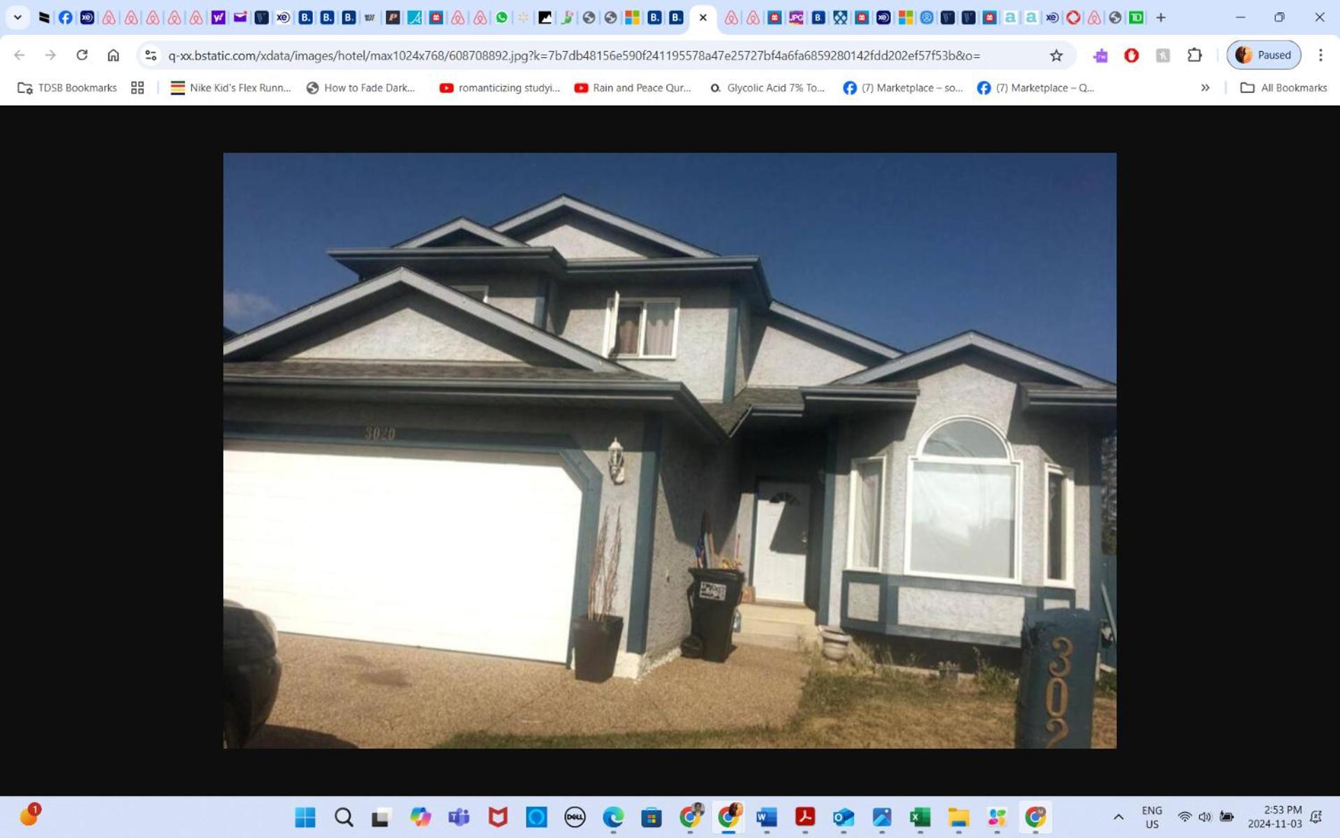 Master Bedroom Private Bathroom 23 Minutes Airport Guest house Edmonton