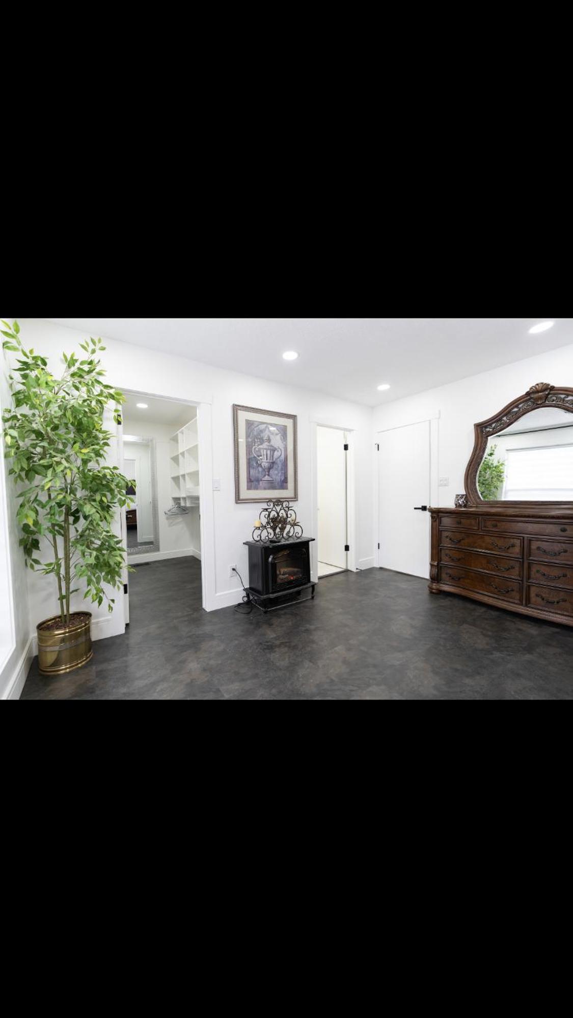 Modern And Luxury 3500 Sq Feet House Jetted Tub Over 10000 Sq Feet Lot Villa Edmonton