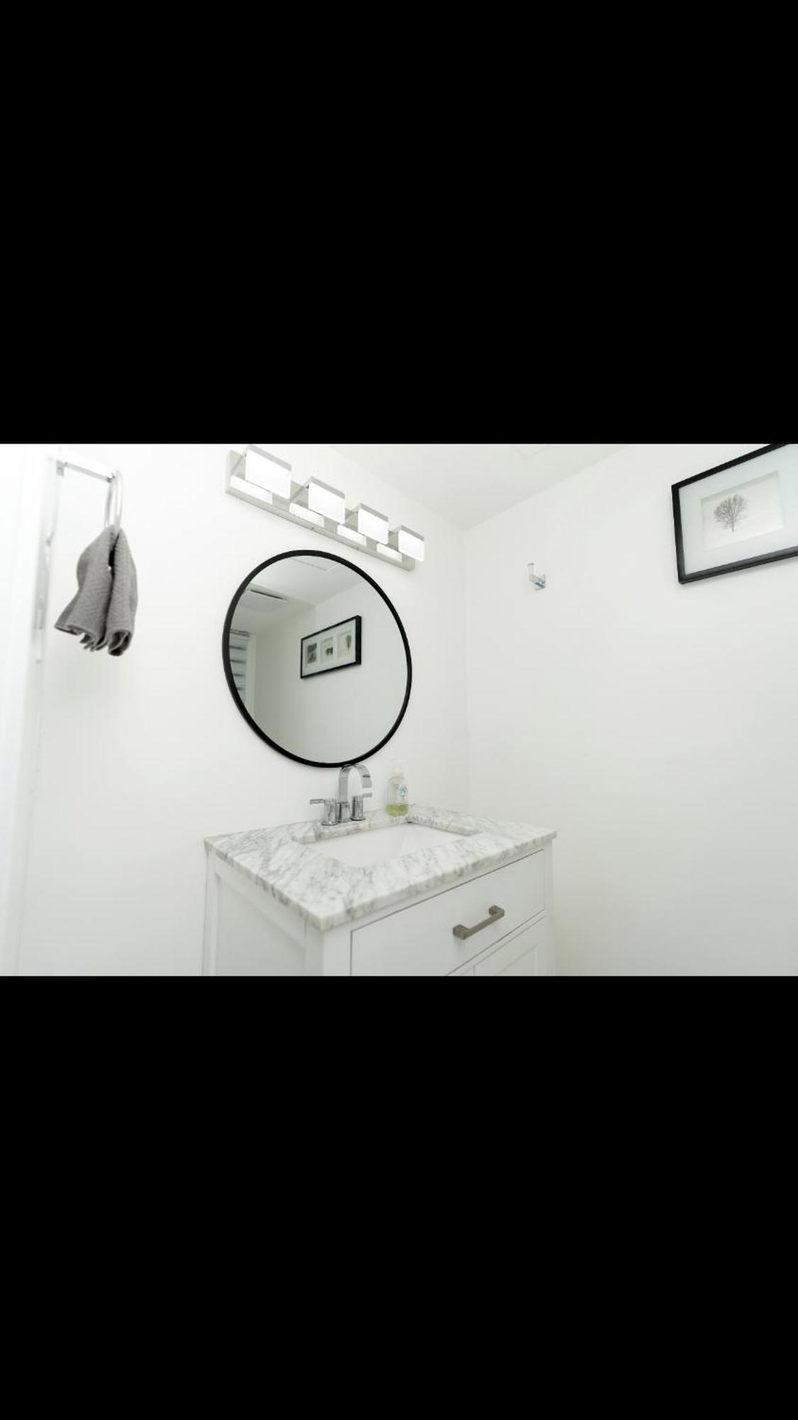 Villa Modern And Luxury 3500 Sq Feet House Jetted Tub Over 10000 Sq Feet Lot