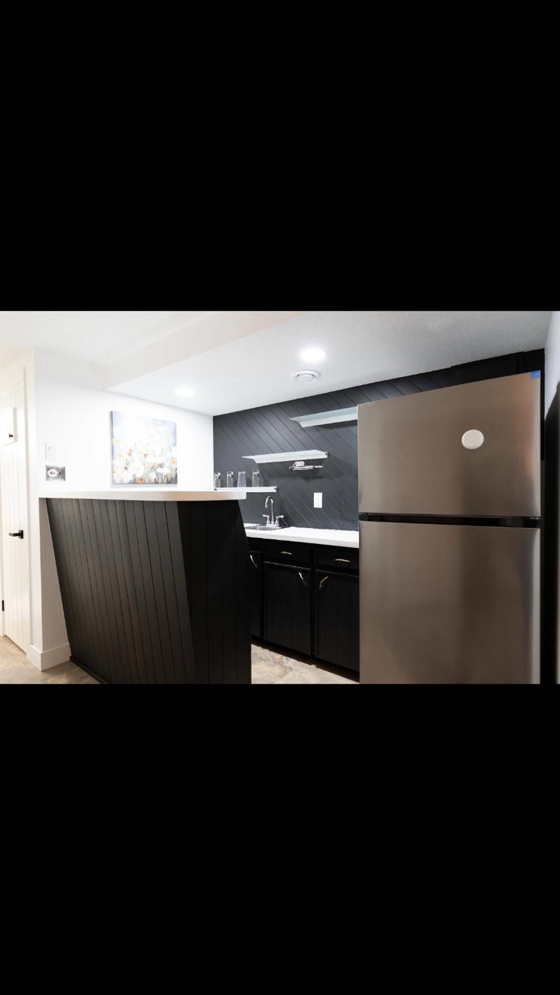 Modern And Luxury 3500 Sq Feet House Jetted Tub Over 10000 Sq Feet Lot Villa