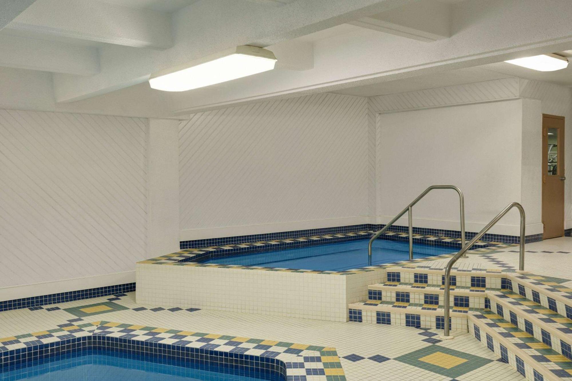 Hotel Wyndham And Conference Centre Edmonton