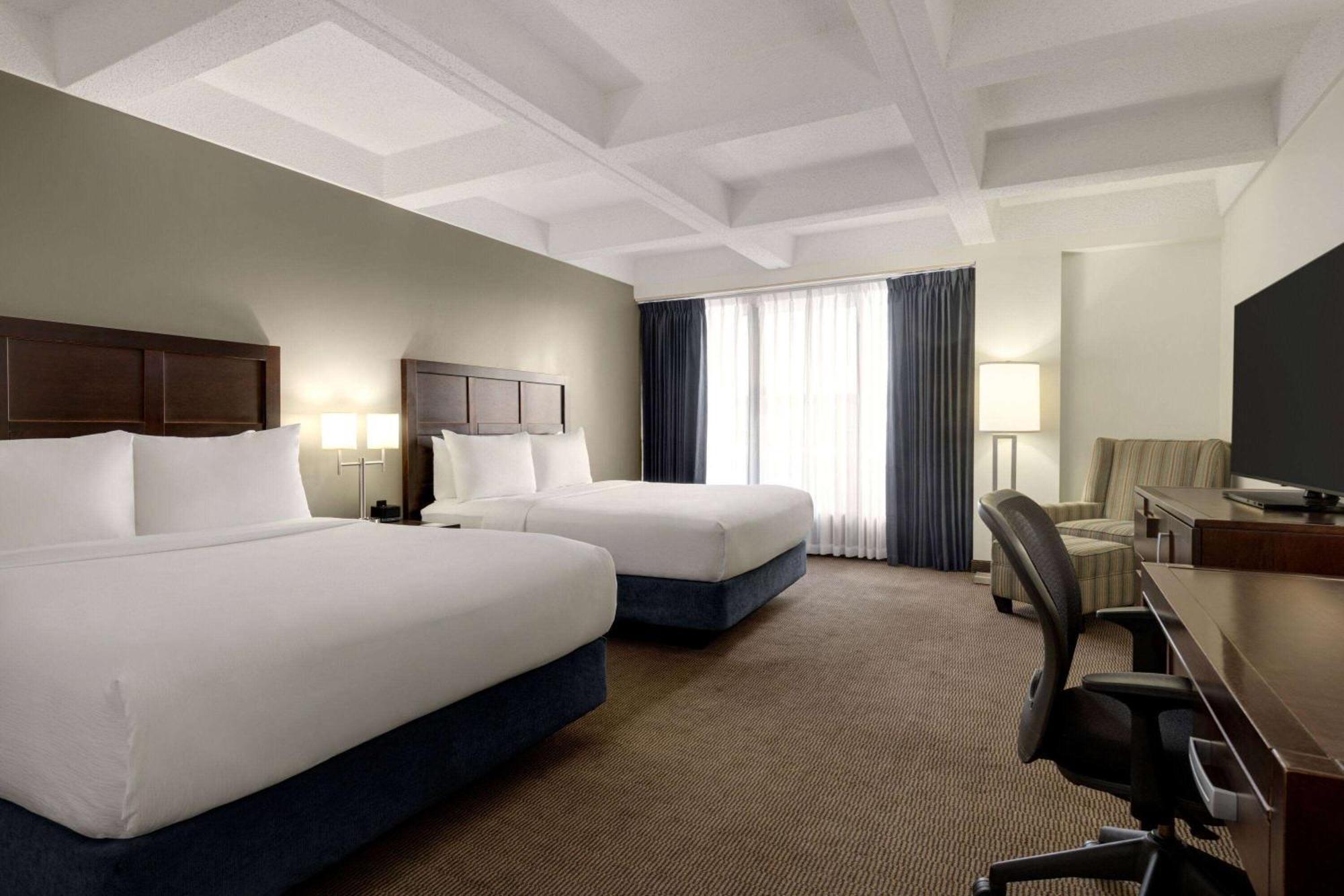 Wyndham And Conference Centre Edmonton