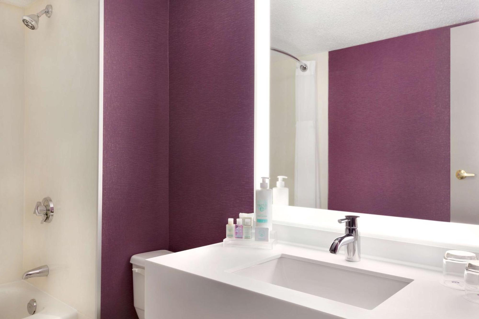 Hotel Coast Plaza By Apa 4*