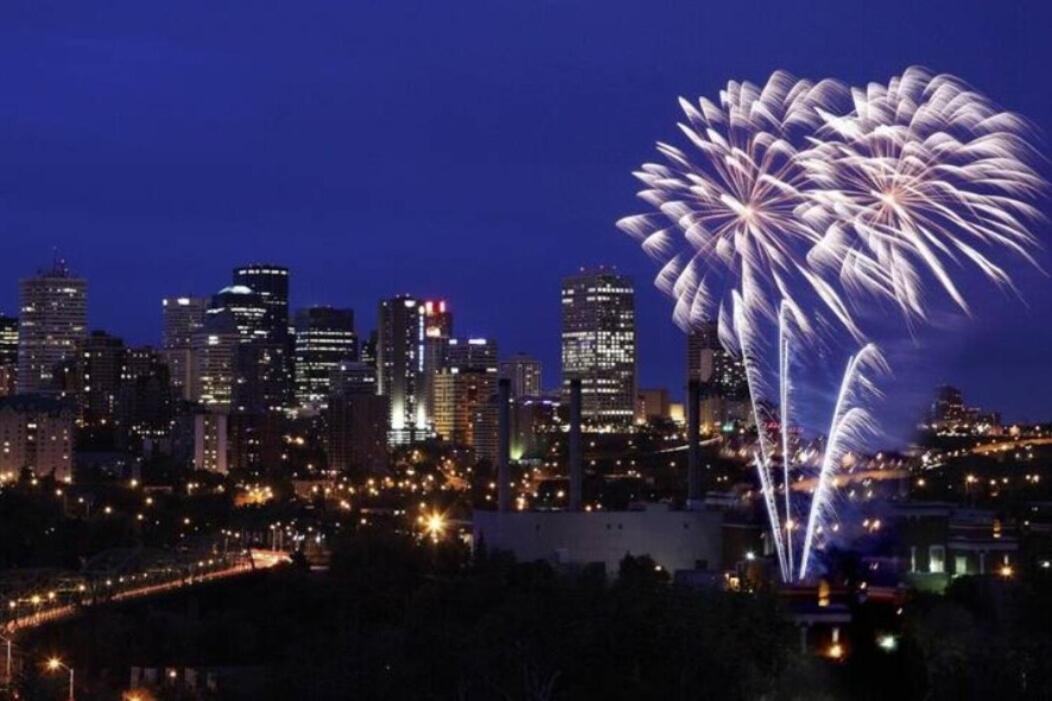New-starry Nights Escape-king Bed-kids Secret Rm! Apartment Edmonton
