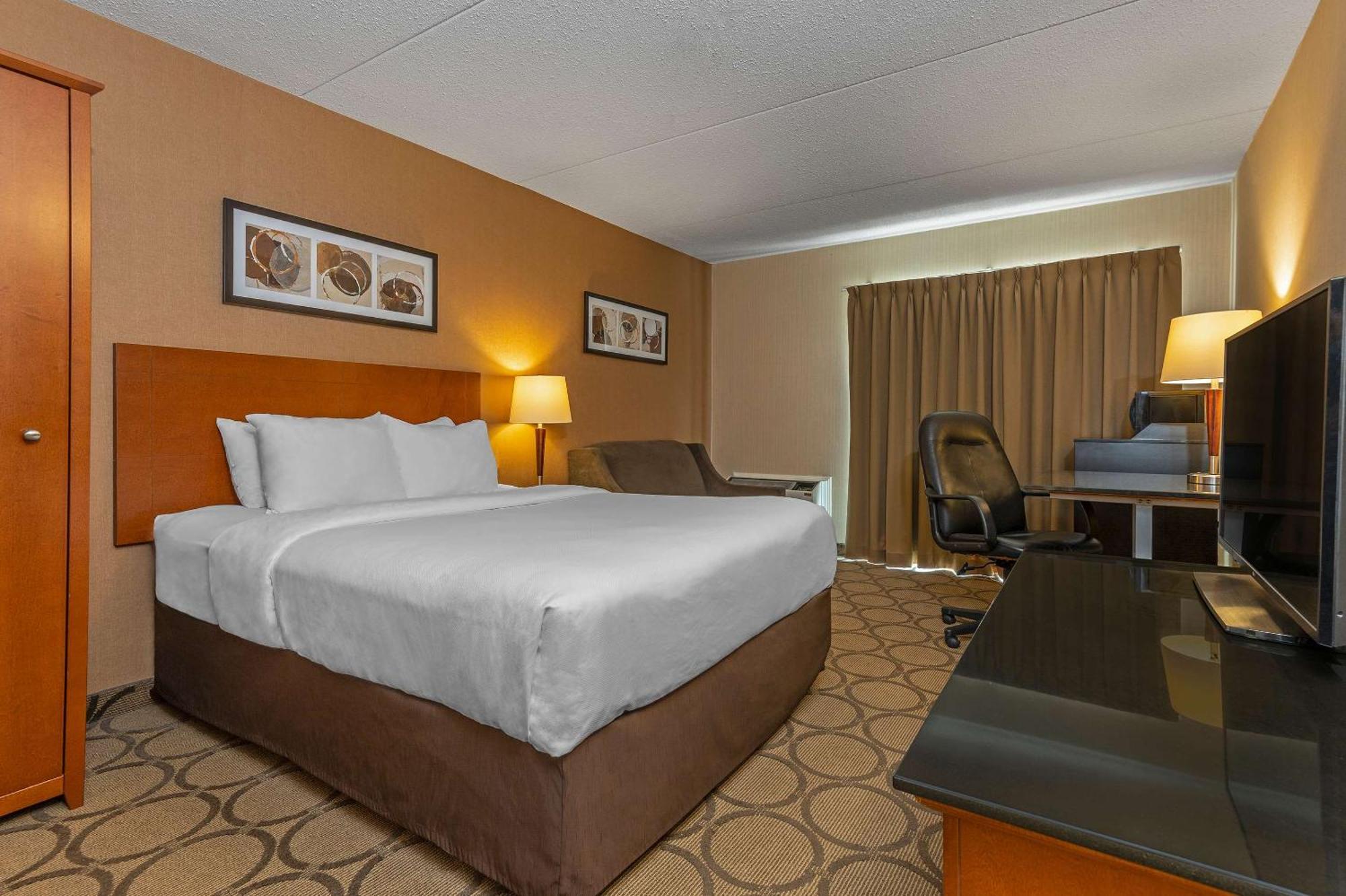 Comfort West Edmonton