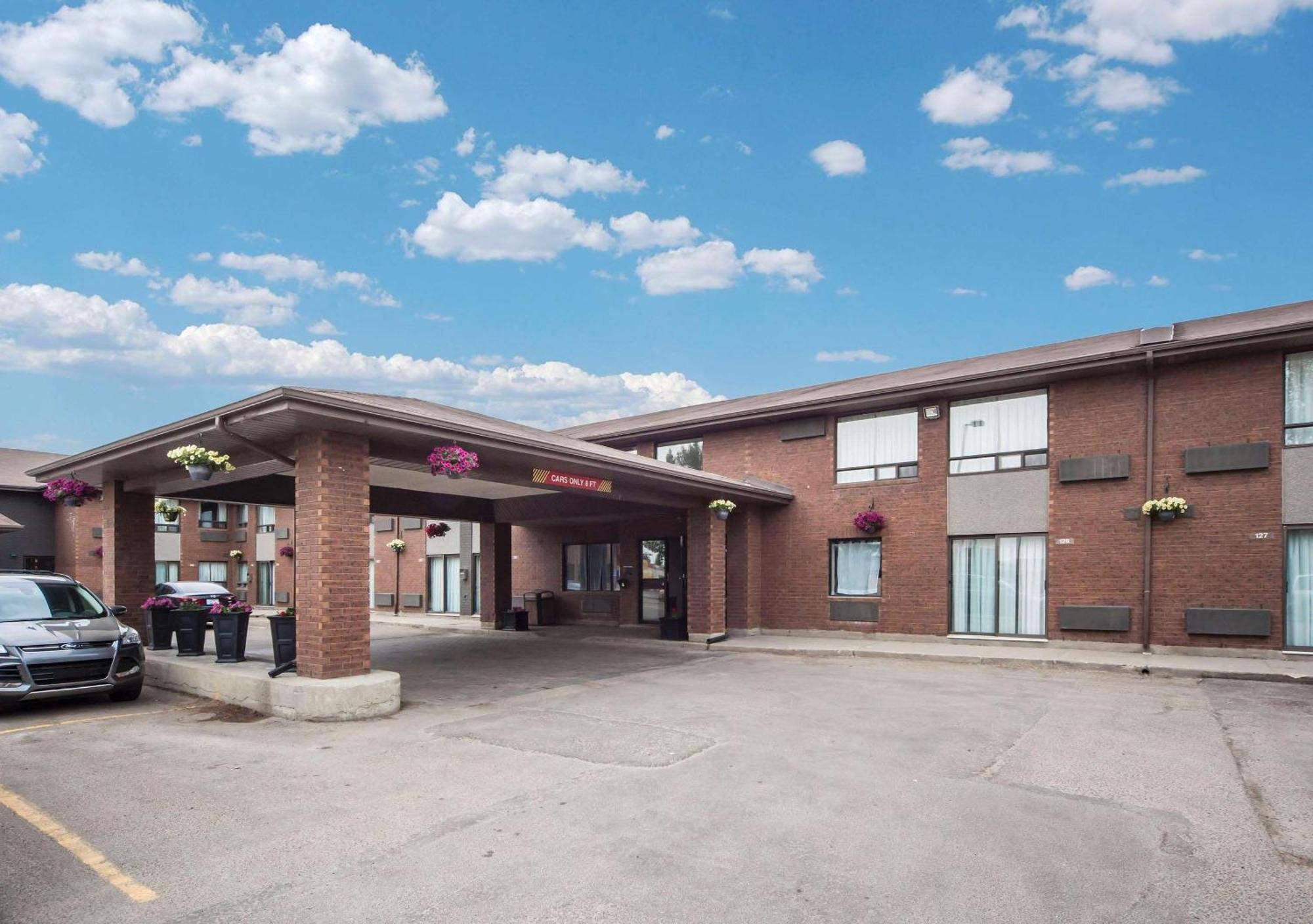 Comfort West Inn