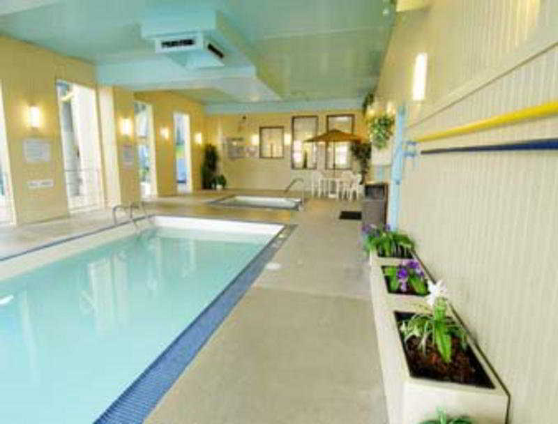 Travelodge By Wyndham West Edmonton