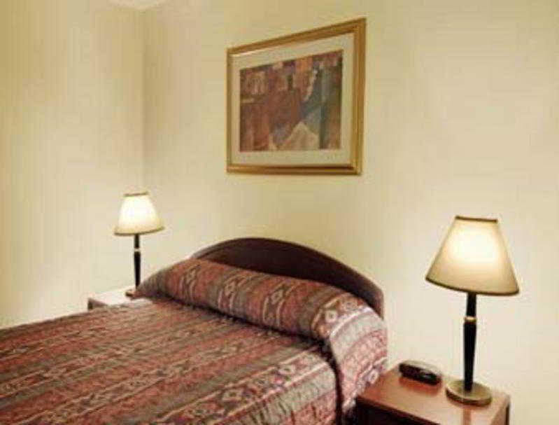 Travelodge By Wyndham West 2*