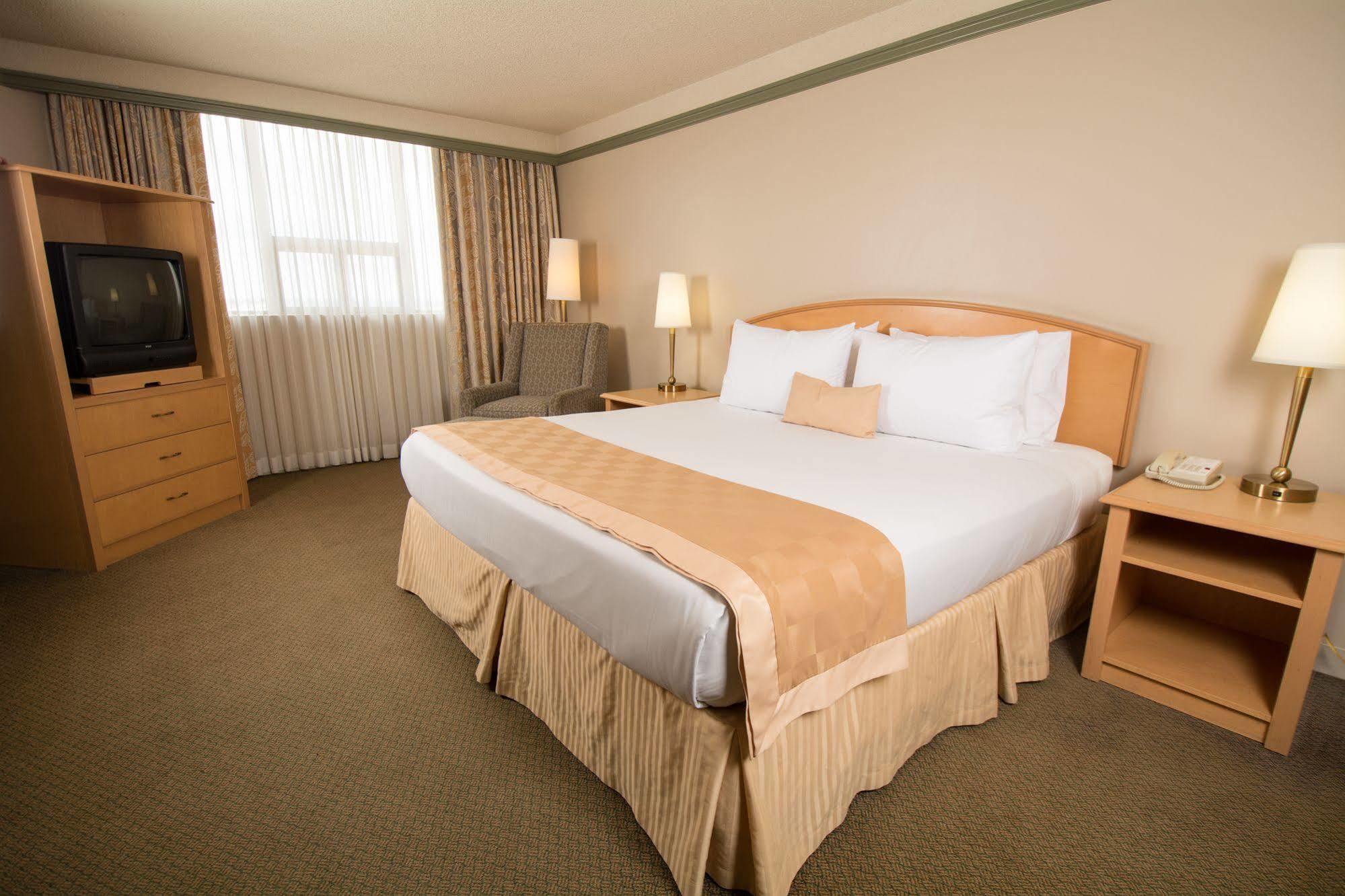 And Conference Centre Hotel Edmonton