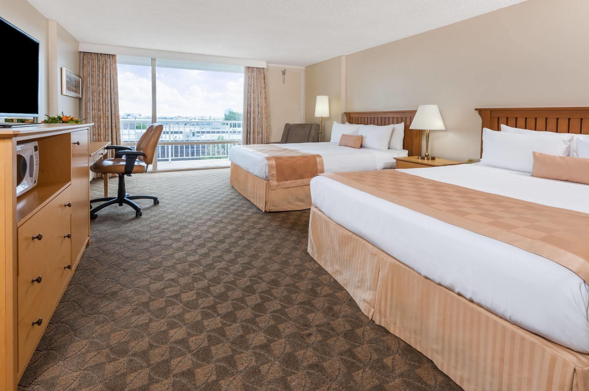 Hotel And Conference Centre Edmonton