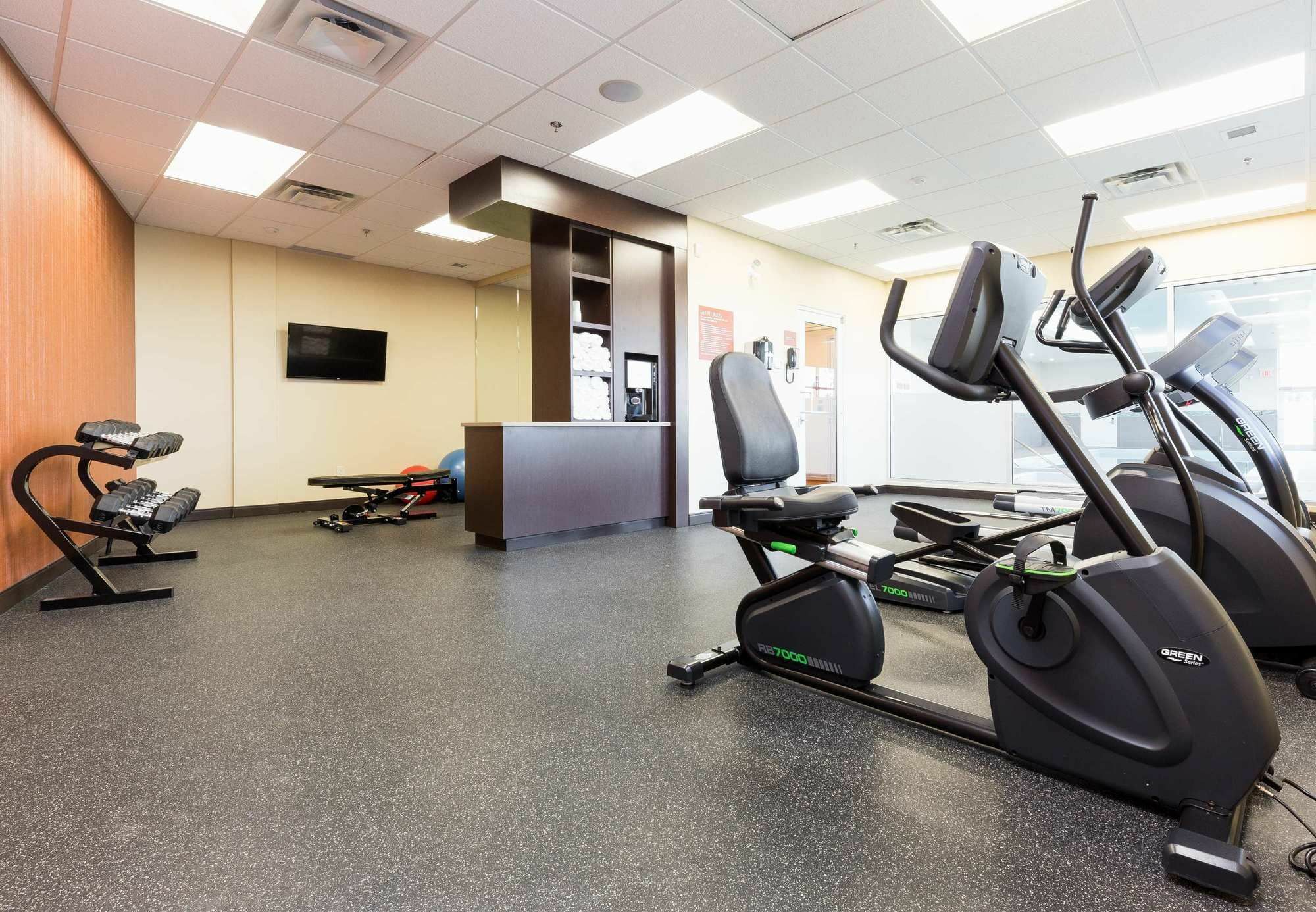 Hotel Towneplace Suites By Marriott Edmonton South 4*