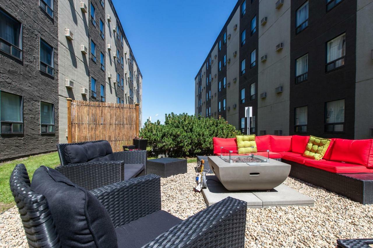 Travelodge By Wyndham West Hotel 2*