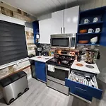 Private & Comfortable Full House Near Royal Alexandra Hospital Stadium Downtown & Mall Access