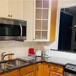 Private Room With Tv, Wifi, Netflix, Parking