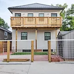 Brand New Dt 1 Bedroom Close To All Edmonton, Canada