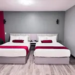 Ramada By Wyndham West Edmonton Hotel & Suites