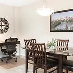 Canterra Suites Hotel