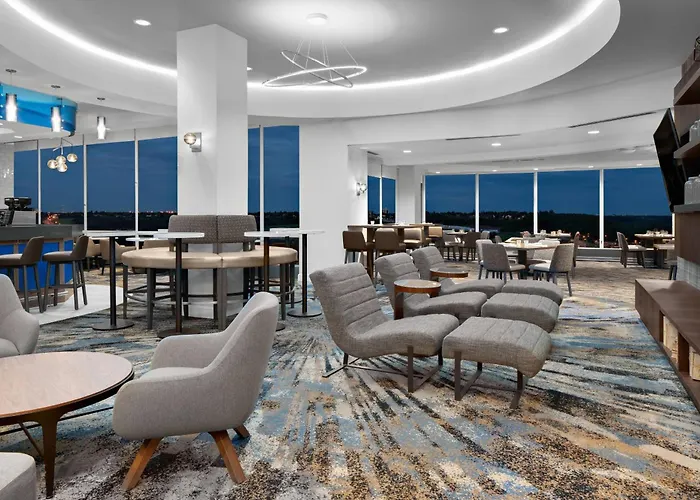 Courtyard By Marriott Edmonton Downtown