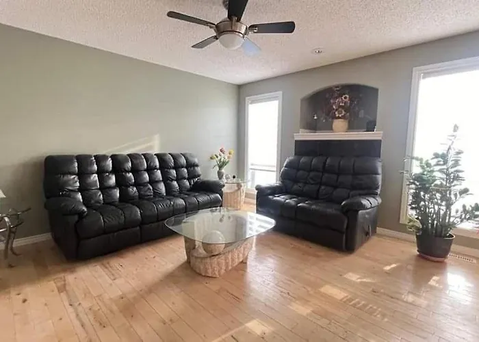 Monthly Accommodation Edmonton Londondery, Pilot Sound, Mcconachie Area