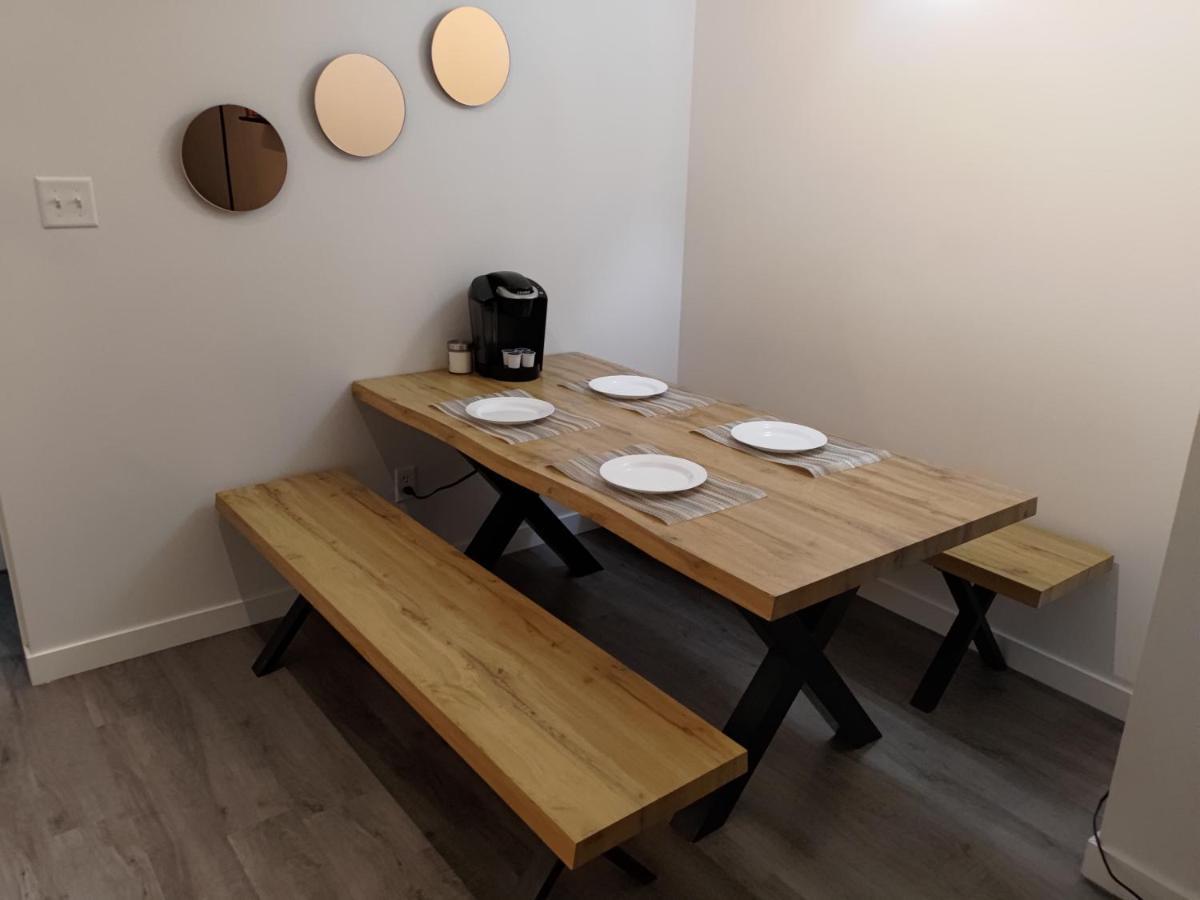 Modern Downtown Loft Near Rogers Place,shaw Conf *