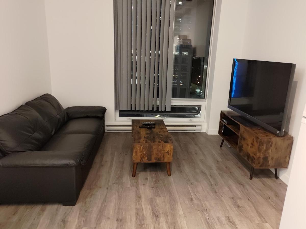 Modern Downtown Loft Near Rogers Place,shaw Conf Apartment Edmonton