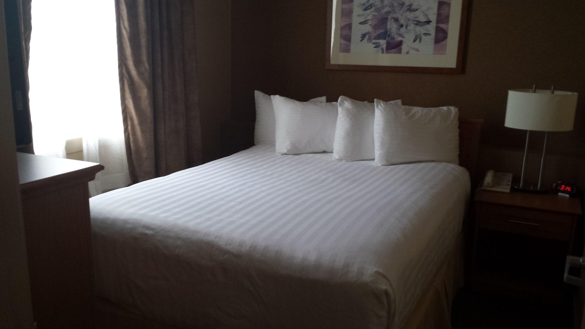 Days & By Wyndham West 3* Edmonton