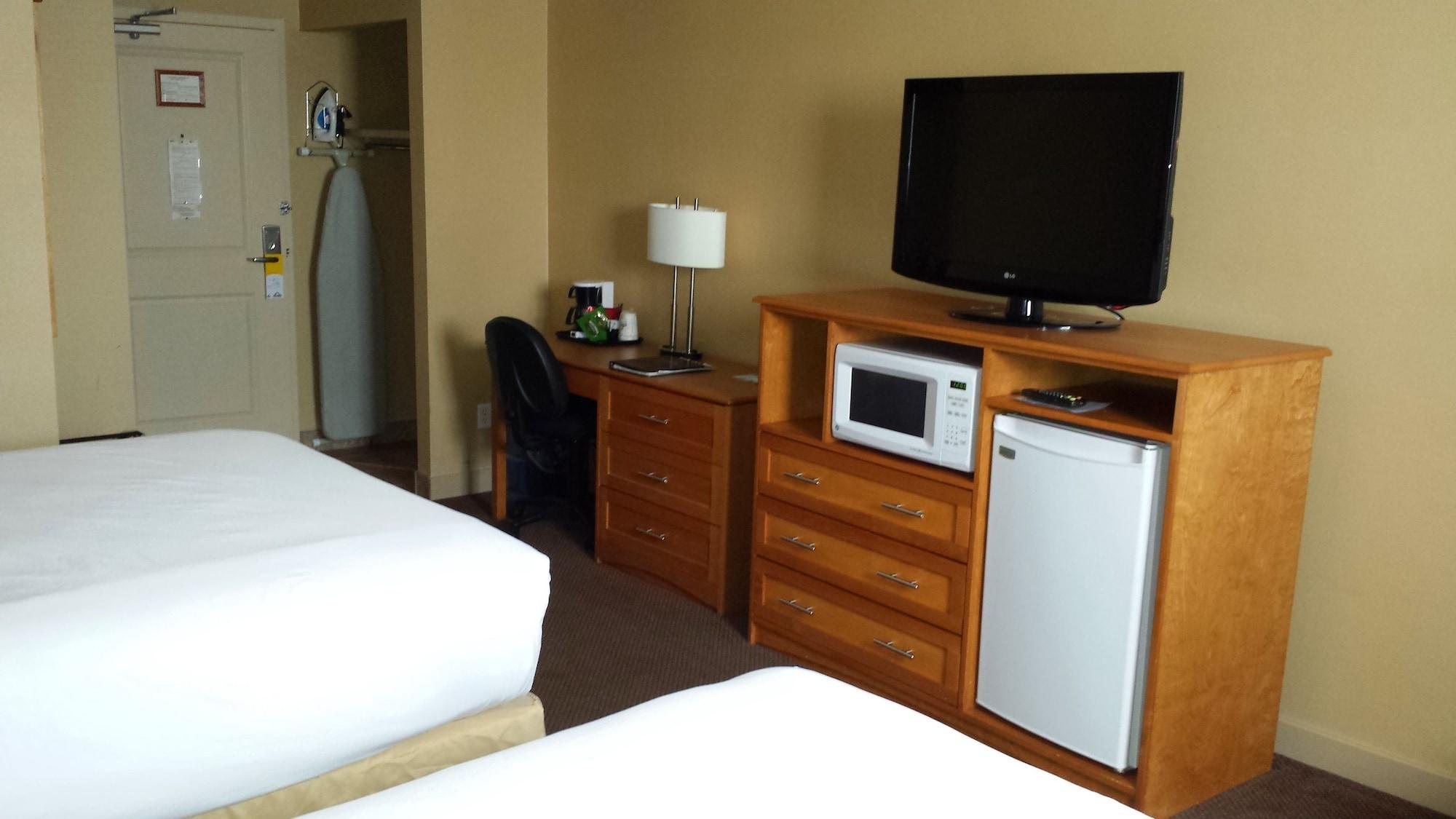 Hotel Days & By Wyndham West 3*