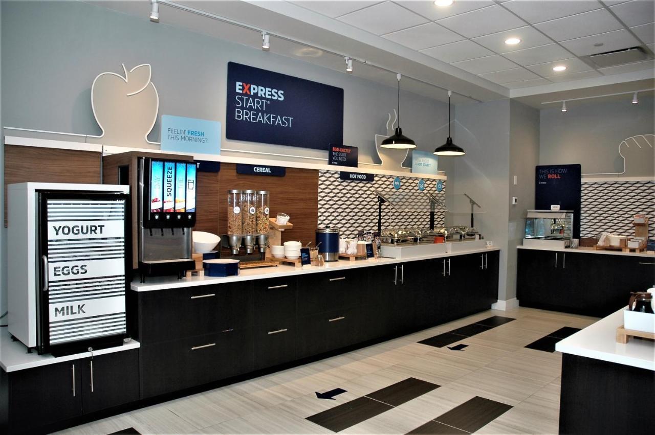 Hotel Express & - Sw - Windermere By Ihg Edmonton