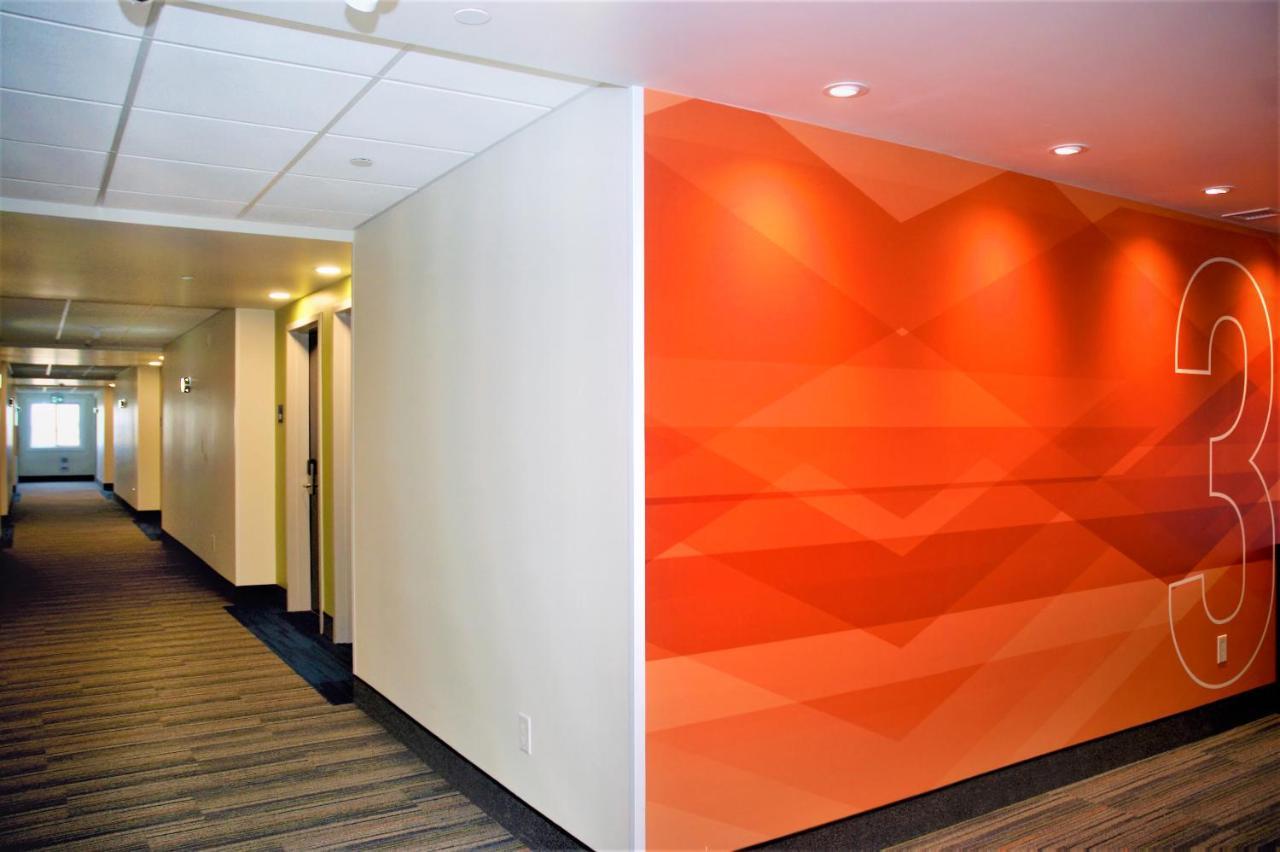 Express & - Sw - Windermere By Ihg 3* Edmonton
