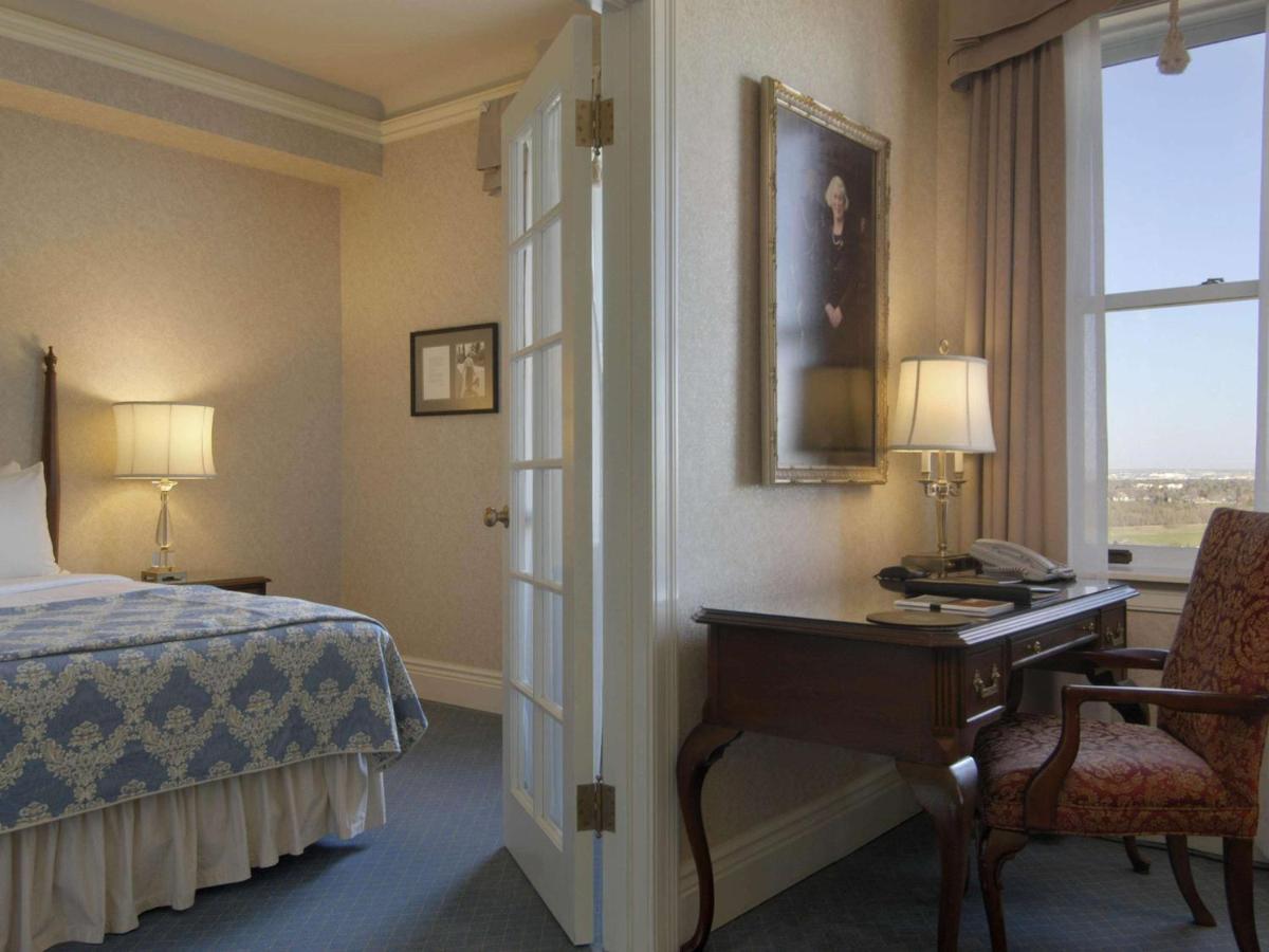Fairmont Macdonald 4* Edmonton