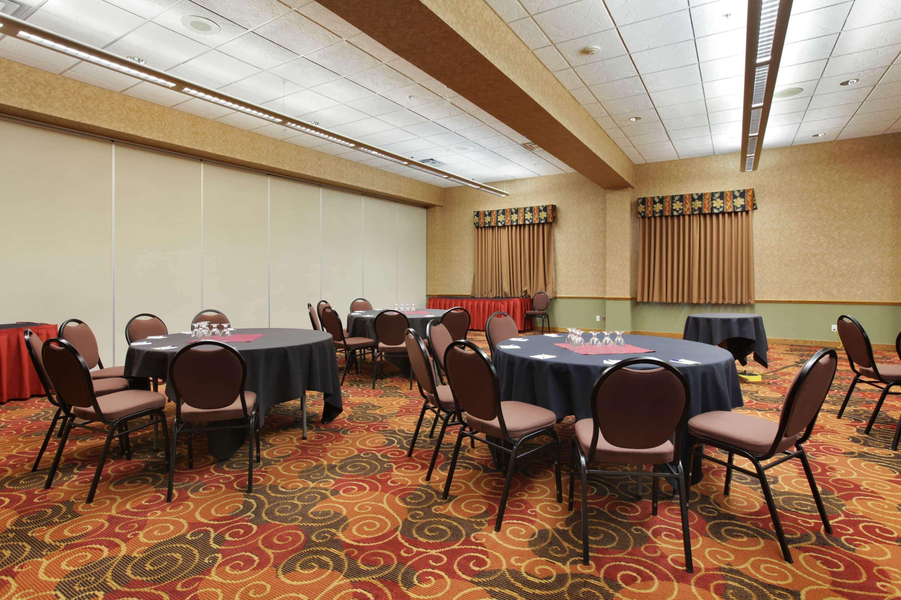 Days & By Wyndham West Hotel 3*