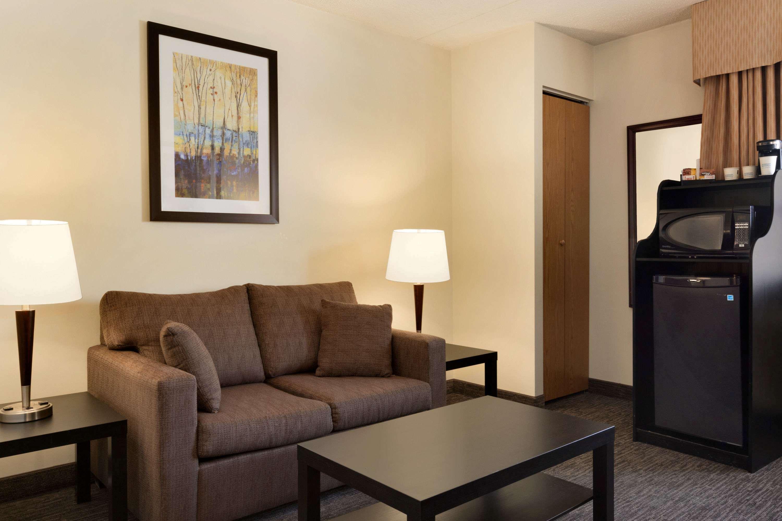 Travelodge By Wyndham South