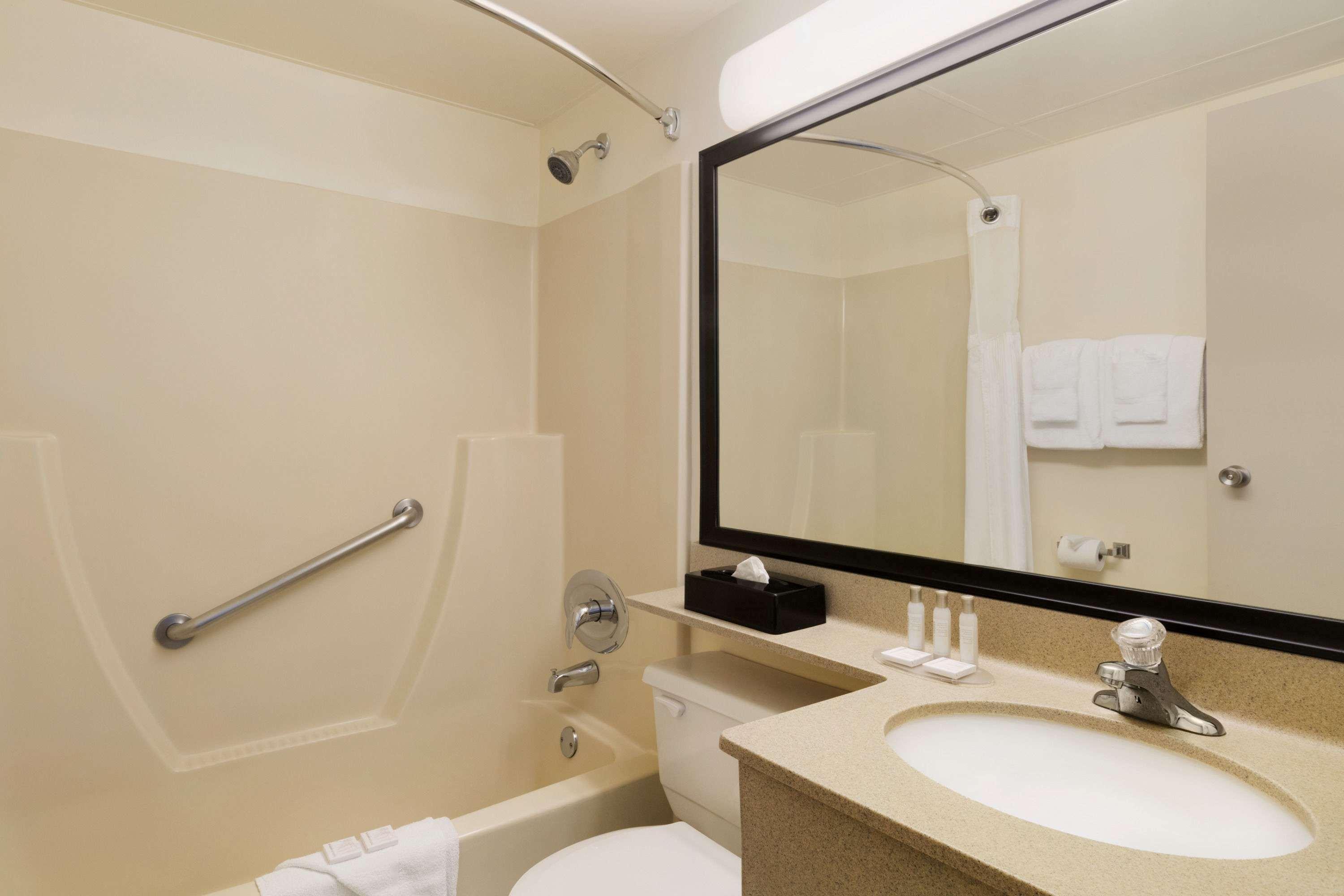 Hotel Travelodge By Wyndham South 3*
