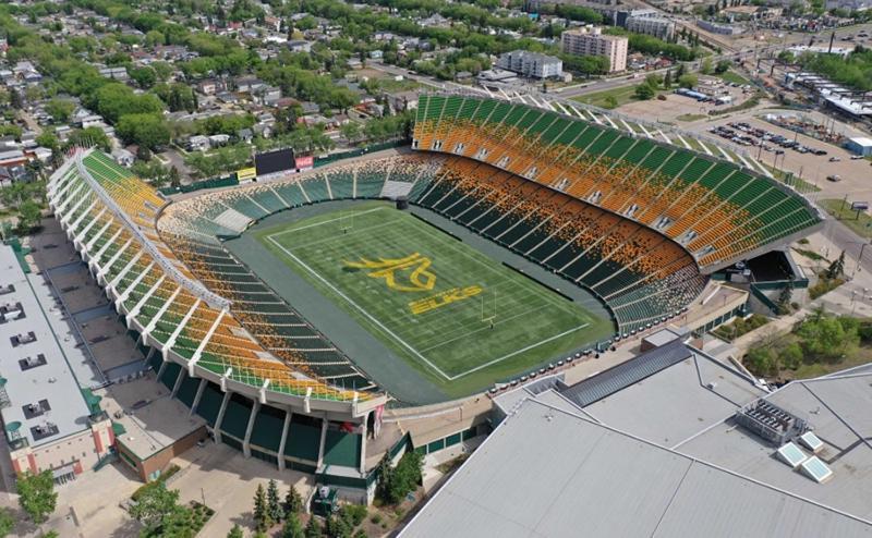 Bright Modern - King Bed - Free Parking - Fireplace - Fast Wi-fi - Free Netflix * Edmonton