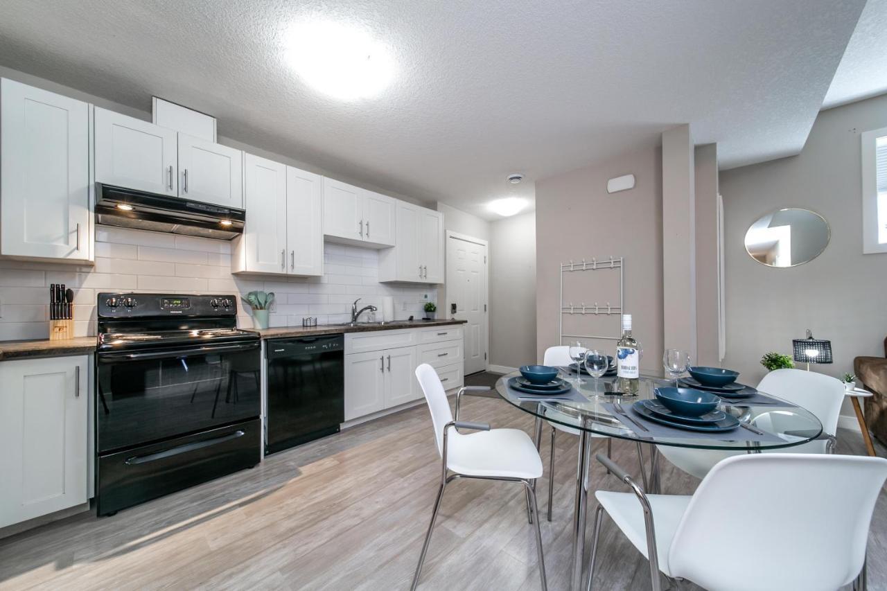 Executive - Long Welcome - Garage Parking - Free Wifi & Netflix Holiday home *